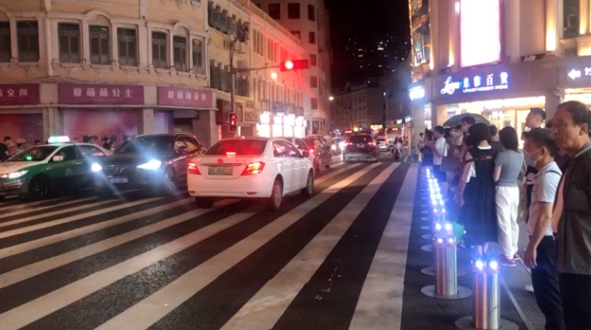 详解!全自动液压一体升降柱的8条优点 详解!全自动液压一体升降柱的8条优点